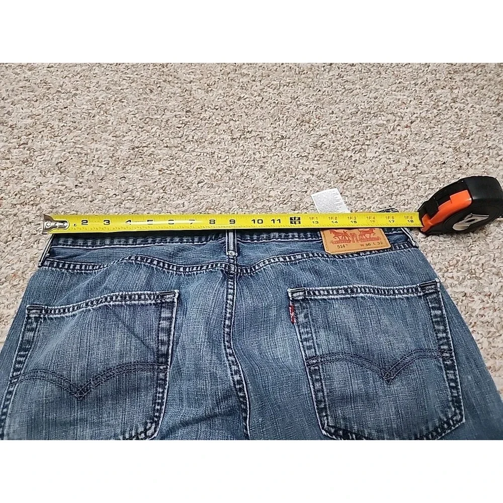 Levi's 514 Jeans Mens tag 36x32 (36x30) Light Wash Straight Fit Distressed Denim